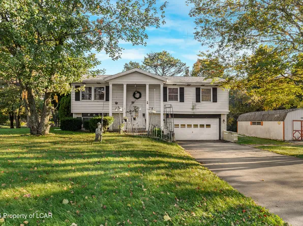 702 Muir Ave, Hazleton, PA 18201