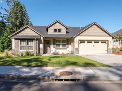 1140 Holly Ave, Cottage Grove, OR, 97424