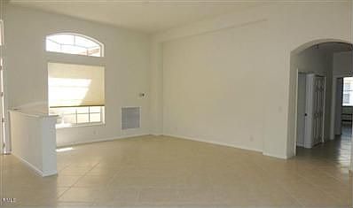 5th image of 2009 SE Oxton Dr