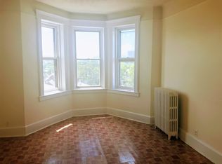 86 Neptune Ave APT 4L, Jersey City, NJ 07305