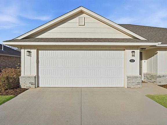 4th image of 1013 Avalon Dr