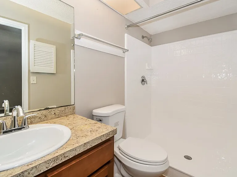 10725 Meadowlea Dr — Photo 17