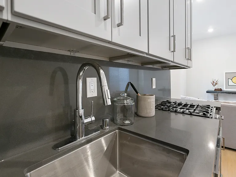 5135 Marathon St #3A — Photo 1