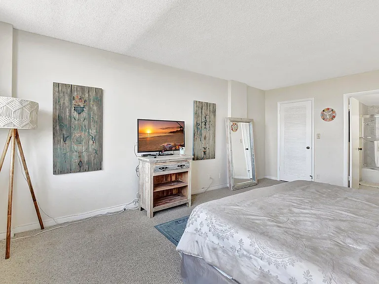 2121 N Ocean Blvd #1406W — Photo 20