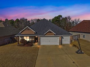 2406 Aberdeen Dr, Bryant, AR 72019
