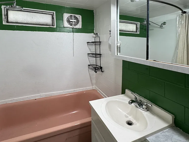 817 SW 1st Pl — Photo 9