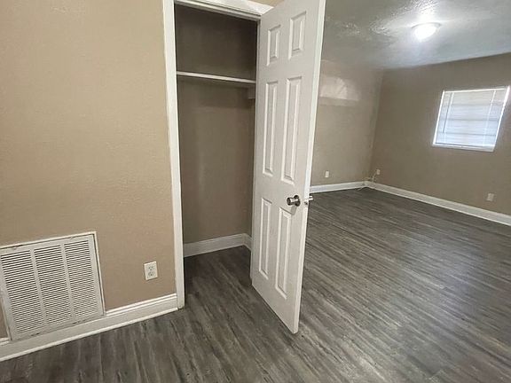 5th image of 3516 Hunt St
