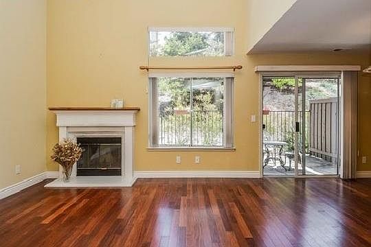 5th image of 237 Portola Dr