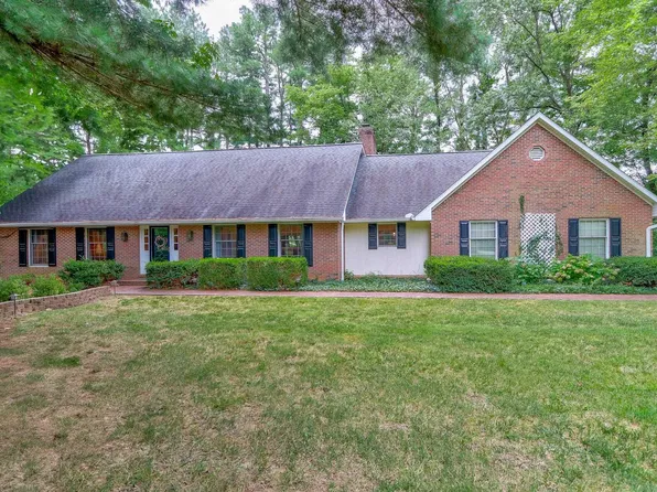3101 Arrowhead Dr, Evansville, IN 47720