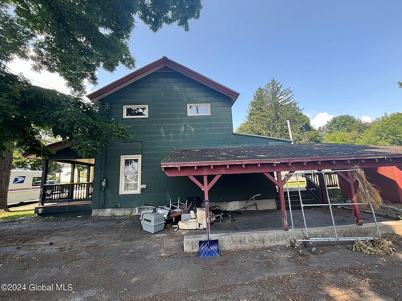 2nd image of 216 Kingsboro Avenue