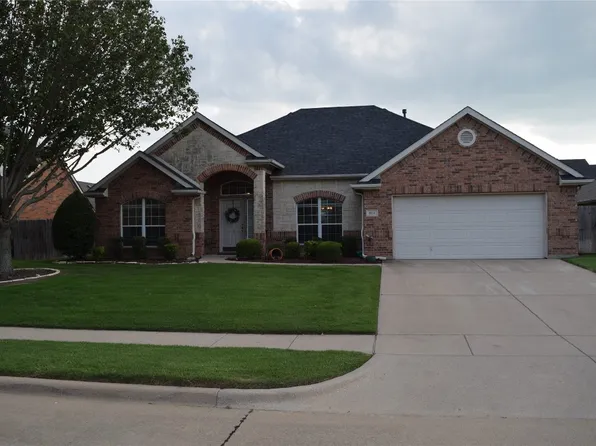 814 Sugar Hill Ave, Cleburne, TX 76033
