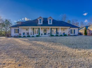 165 Walton Cv, Killen, AL 35645