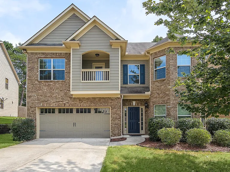 3453 Fallen Oak Dr — Photo 2