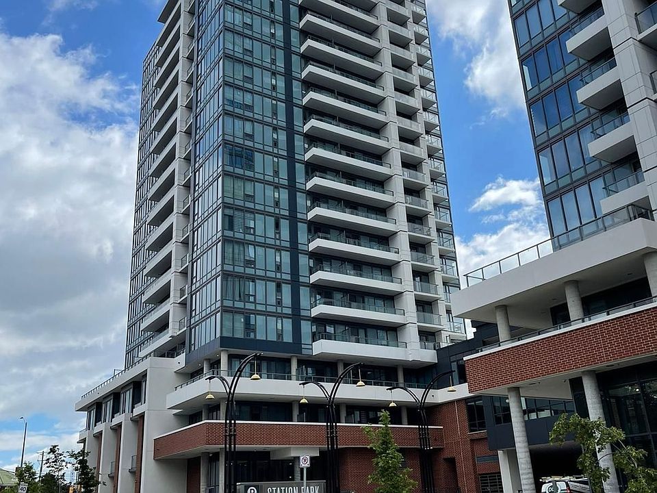 1st image of 5 Wellington St S #605