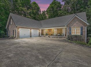 110 Fairway Point, Unicoi, TN 37692