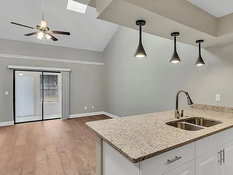 12222 Fox Hound Ln — Photo 8