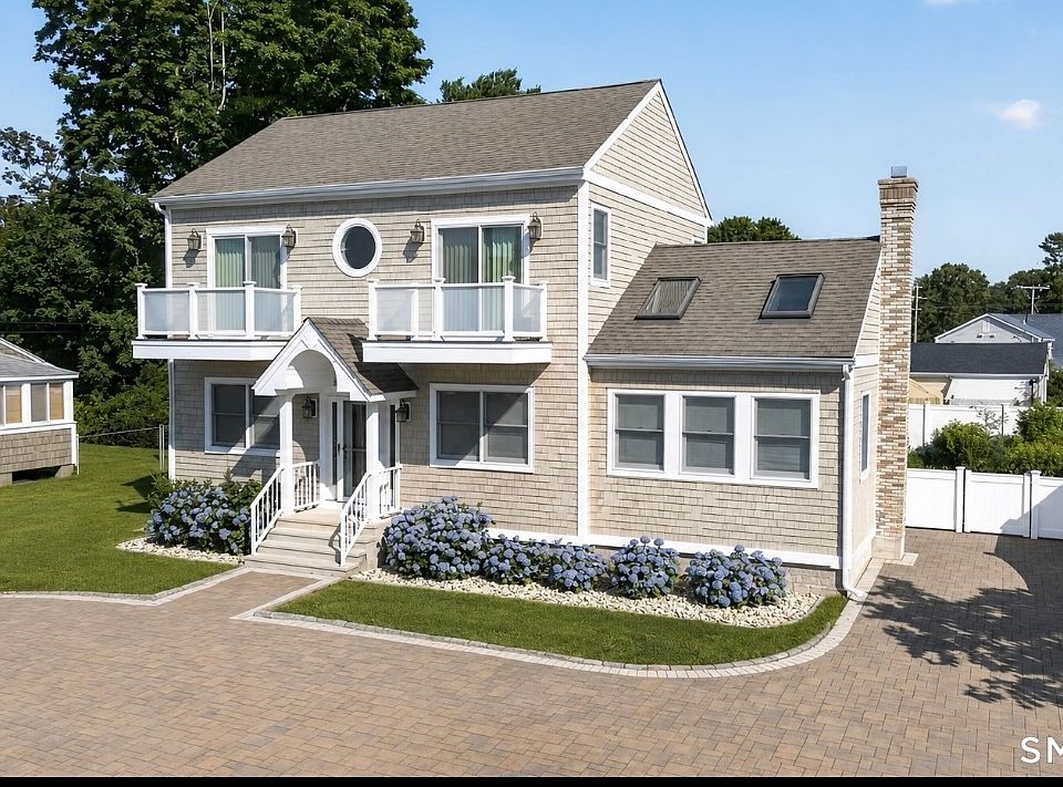1st image of 10 Lynne Avenue