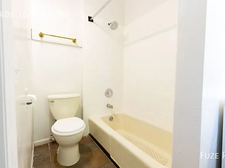 1406 15th Ave N #1 — Photo 16