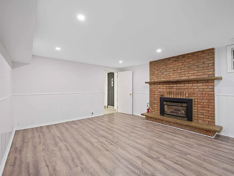 861 Ossington Ave #LOWER — Photo 7
