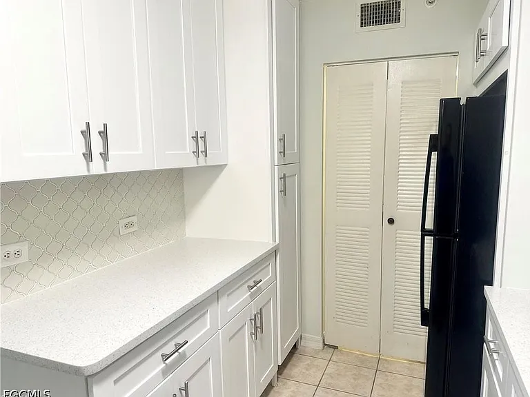 8940 Colonnades Ct E #725 — Photo 12