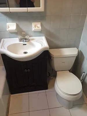 Rented by City Prime Commercial Realty  | media 8