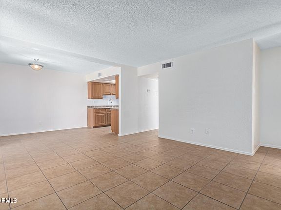 5th image of 3810 N MARYVALE Parkway #1055