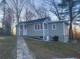 3039 High St, Mohegan Lake, NY 10547