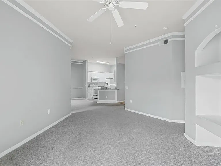 5122 Northridge Rd #307 — Photo 7