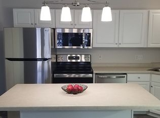 879 37th Ave NW, Rochester, MN 55901