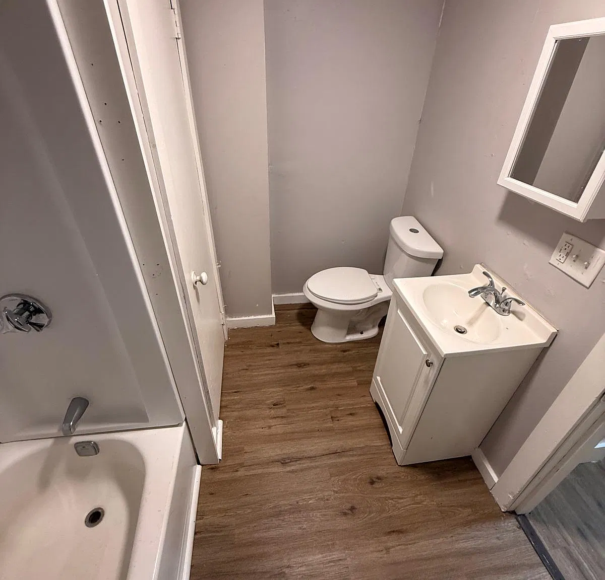 3 bed, 1200 sqft, $1,800 — Photo 3