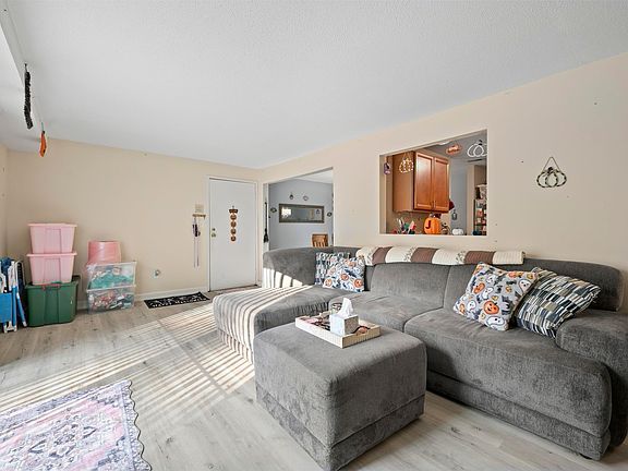 5th image of 3 Brookside Drive #6