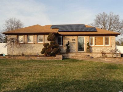 831 Mayer Dr, Wantagh, NY, 11793
