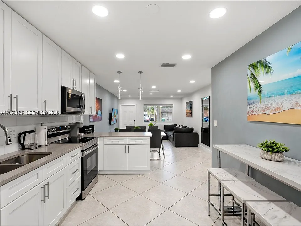5063 SW 27th Ave #5063