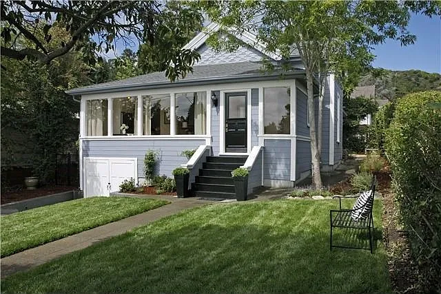 51 Locust Ave photo 1
