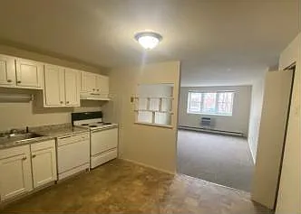 10 Beacon St #1 — Photo 1