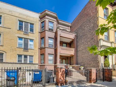 718 W Cornelia Ave, Chicago, IL, 60657