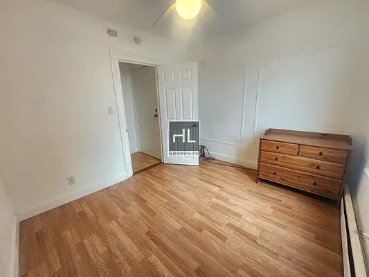 Rented by Highline Residential | media 29