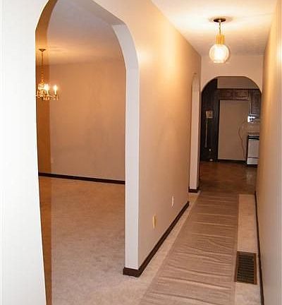 3rd image of 118 Allen Douglas Dr
