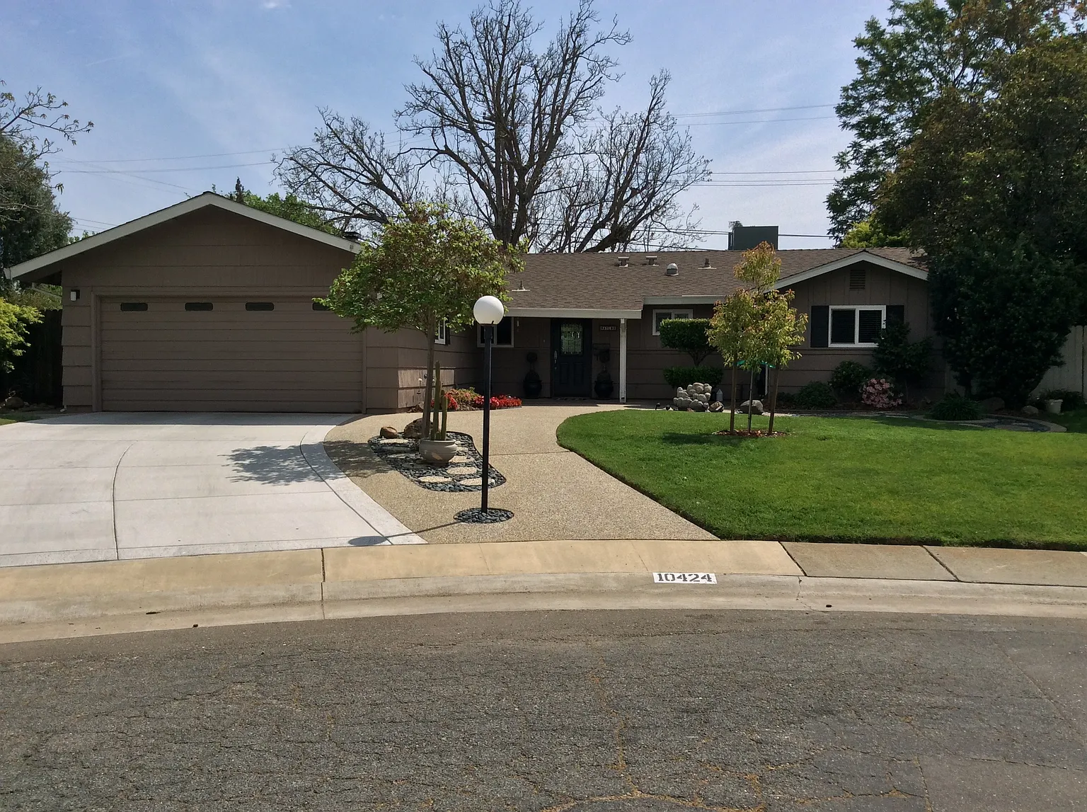 10424 River Wood Way photo 1