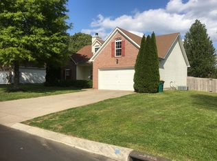 2148 Loudenslager Dr, Thompsons Station, TN 37179