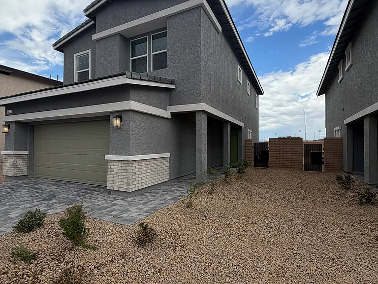 1107 Saffron Toucan Ln — Photo 2