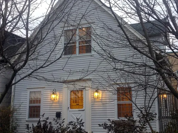 8 Central St, Arlington, MA 02476