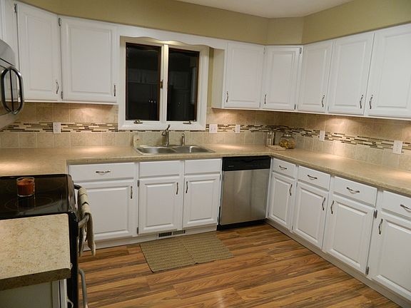 2nd image of 4300 Linden Dr