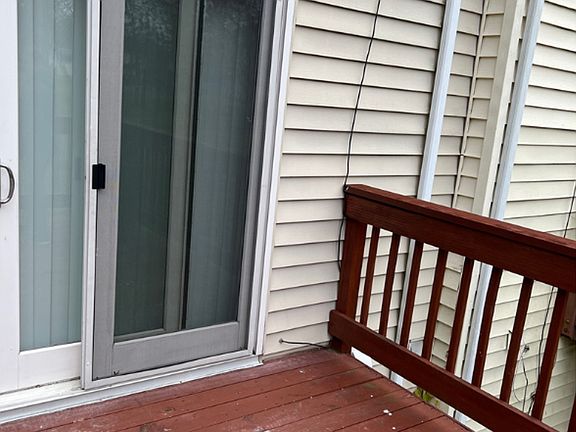 4th image of 2430 Potterfield Rd E