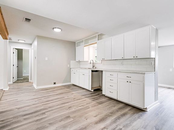 5th image of 511 N Sellers St