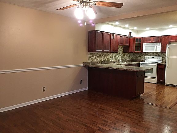 Dining Room to Kitchen
