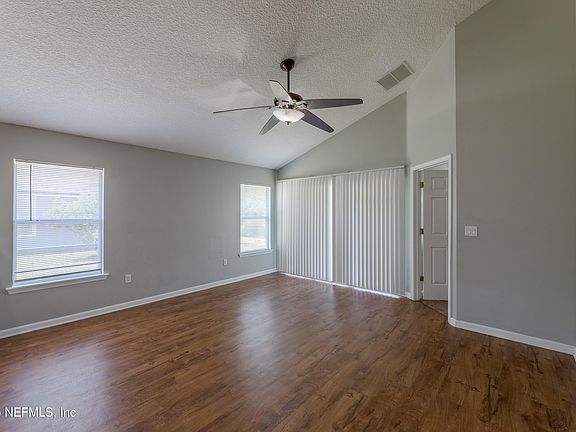 5th image of 2958 PIEDMONT MANOR Drive