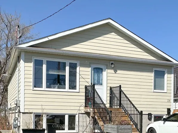 230 Annis St #2, Oshawa, ON L1H 3P4
