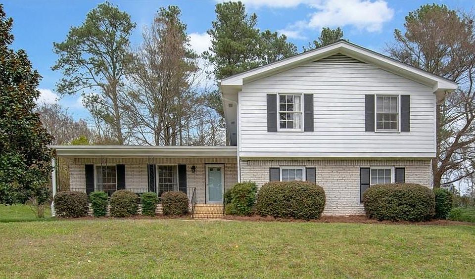 1st image of 3385 Highland Pine Dr