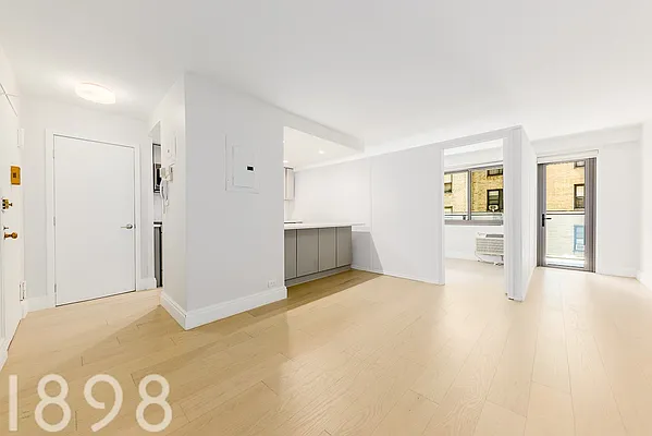 Rented by A&E Real Estate Management | media 17